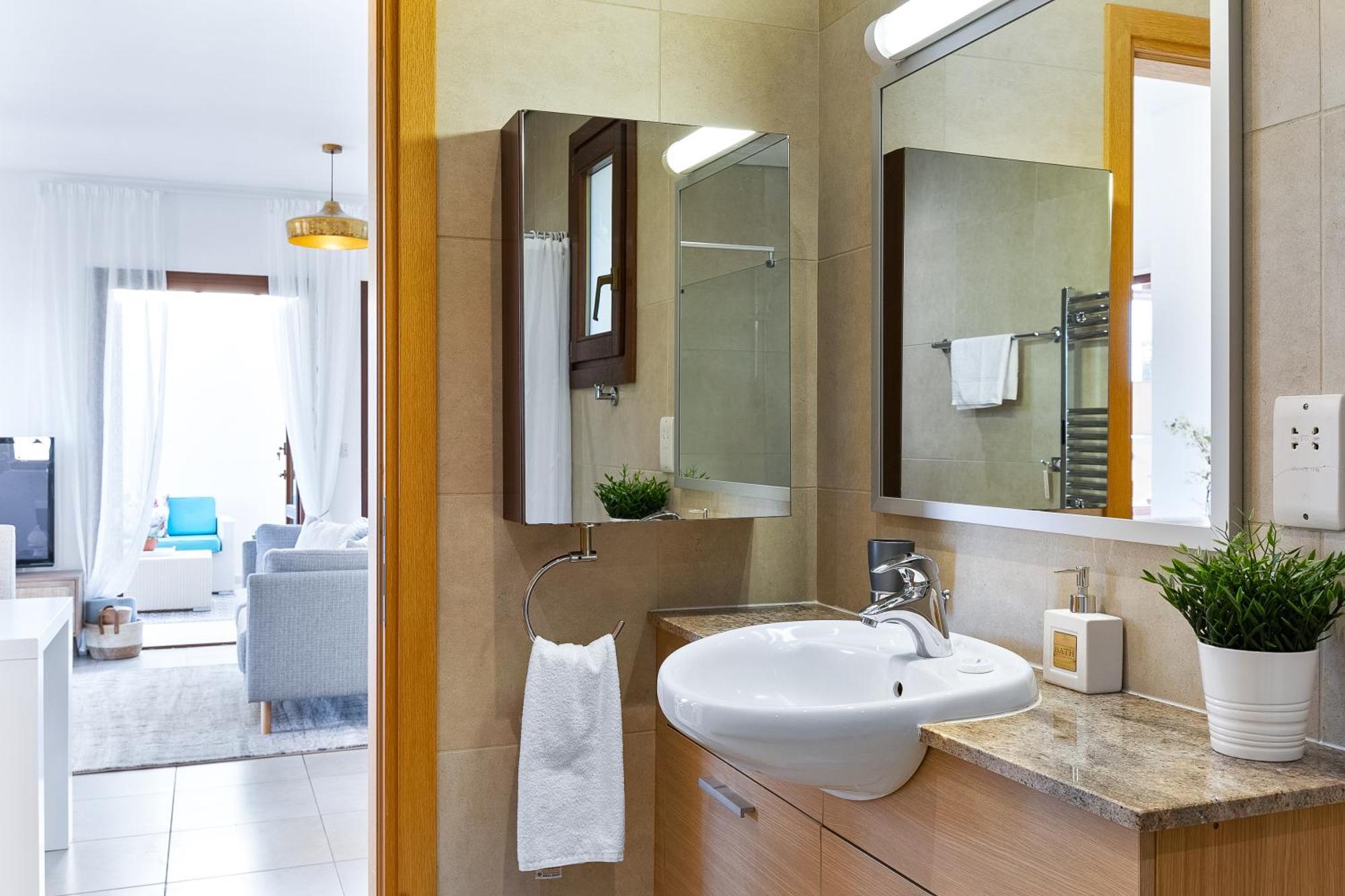 1 Bedroom Apartment Pyrgos With Beautiful Sea And Sunset Views, Aphrodite Hills Resort Kouklia Exterior photo