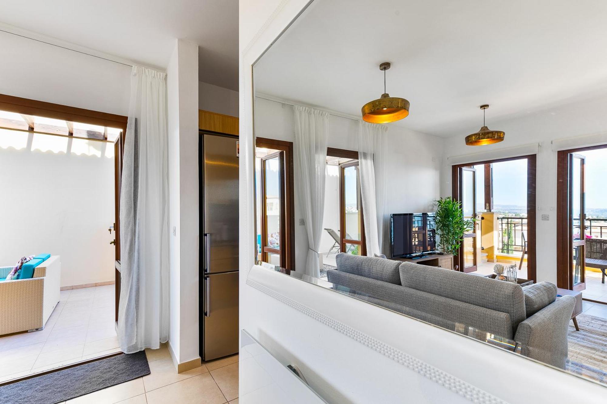 1 Bedroom Apartment Pyrgos With Beautiful Sea And Sunset Views, Aphrodite Hills Resort Kouklia Exterior photo